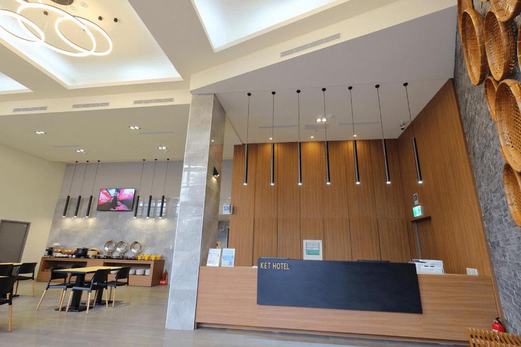 Ket Hotel Yuli Zewnętrze zdjęcie
